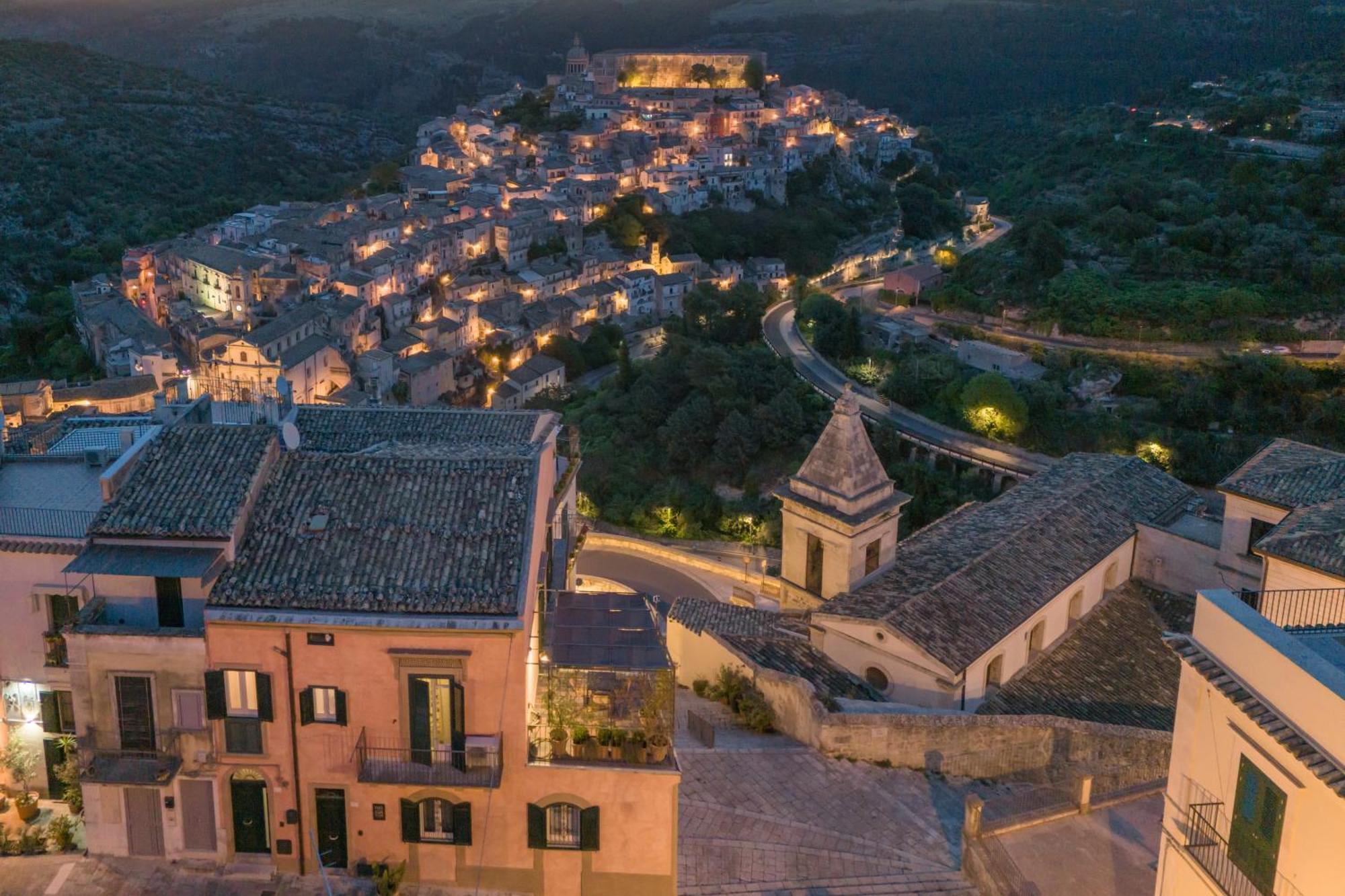 Casa Rosa Apartment Ragusa Bagian luar foto