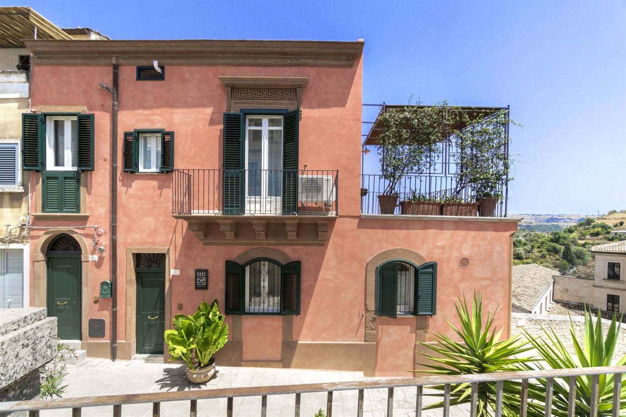 Casa Rosa Apartment Ragusa Bagian luar foto